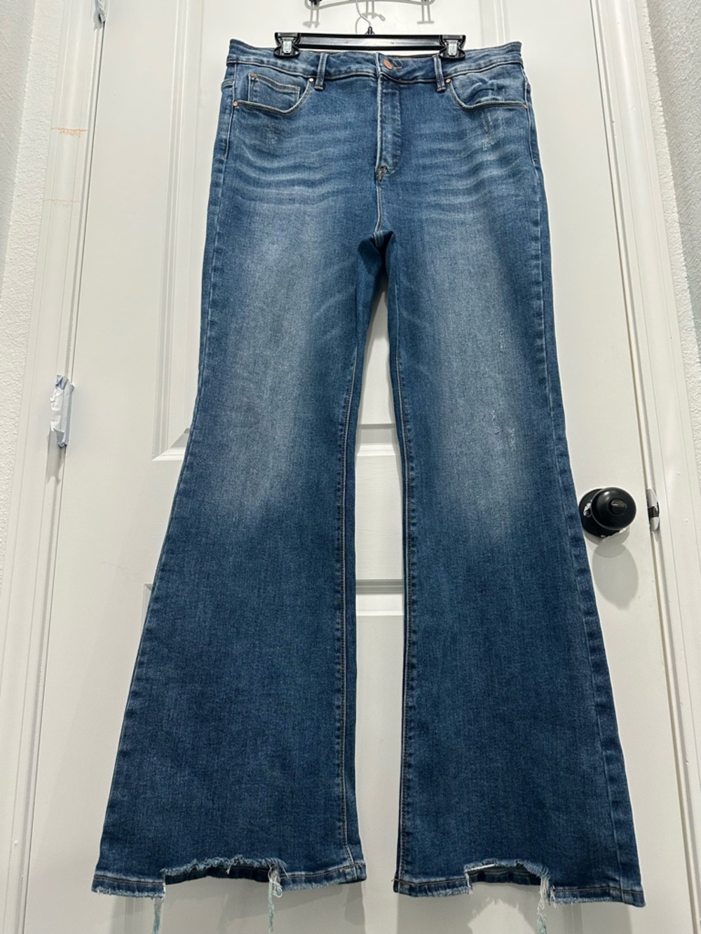 Risen High Rise Flared Women's Jeans - Classic Wash SZ 1X